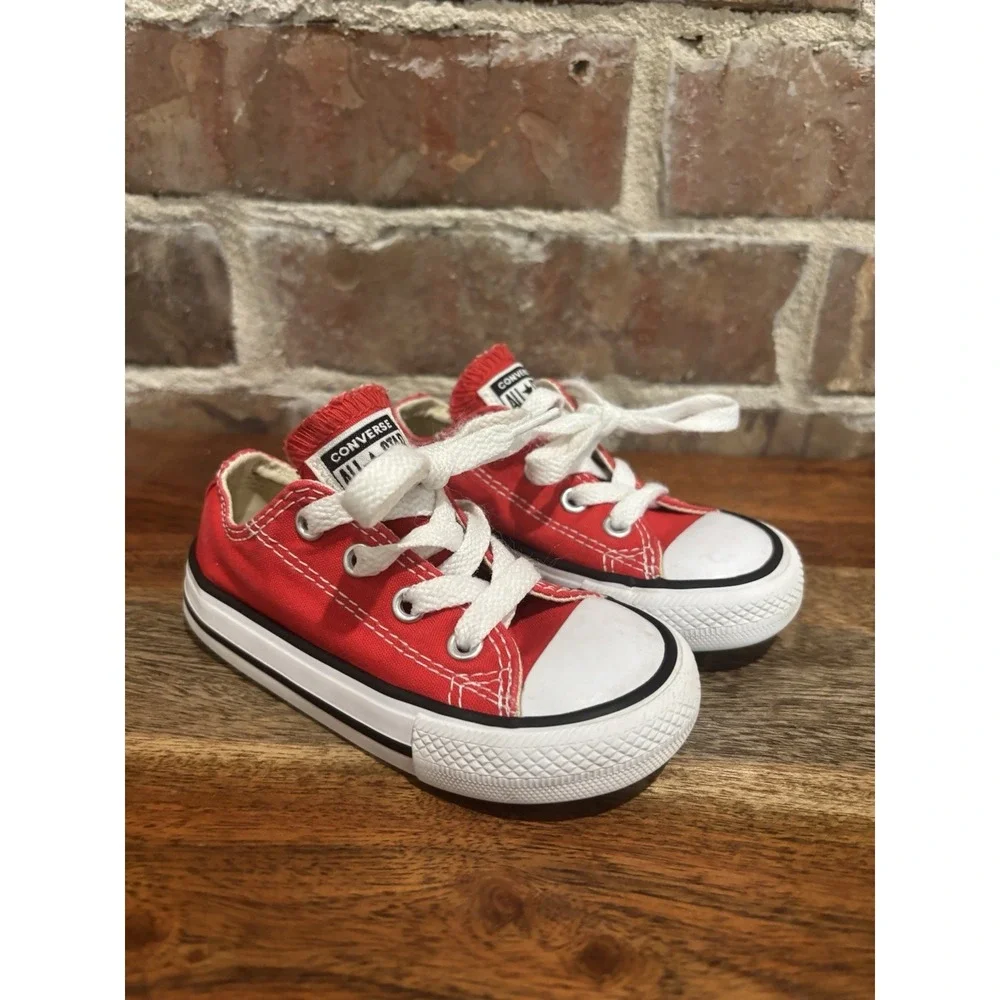 Converse Chuck Taylor All Star Toddler Size 6 Red Low Top Sneakers 7J236 Kids